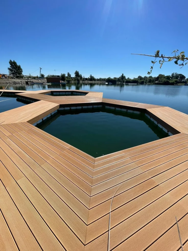 pontile galleggiante esagonale